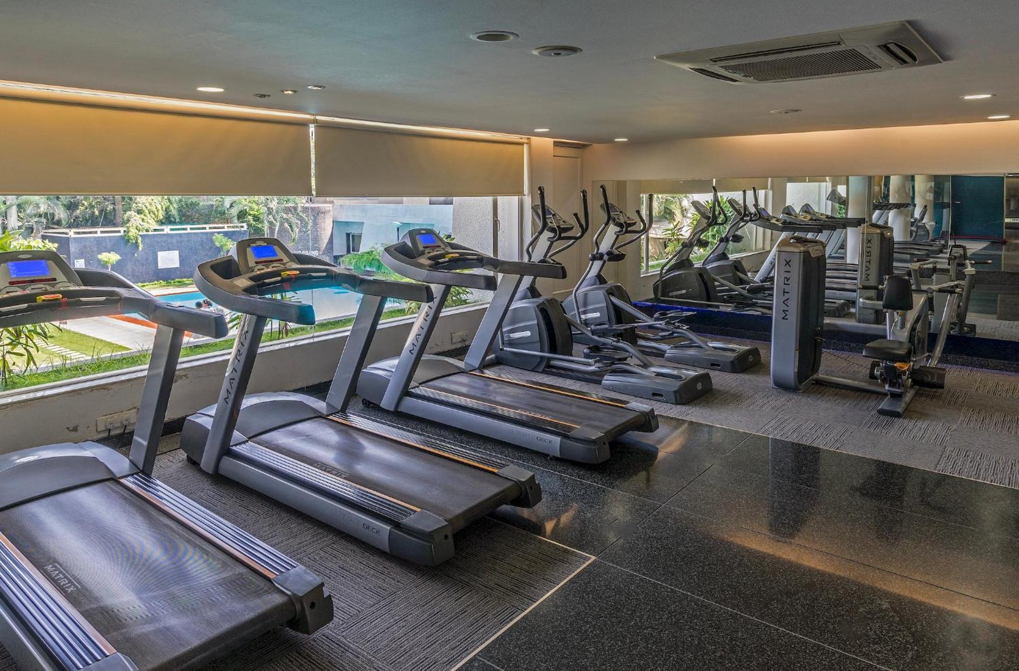 印多尔 Lch Fitness酒店 外观 照片